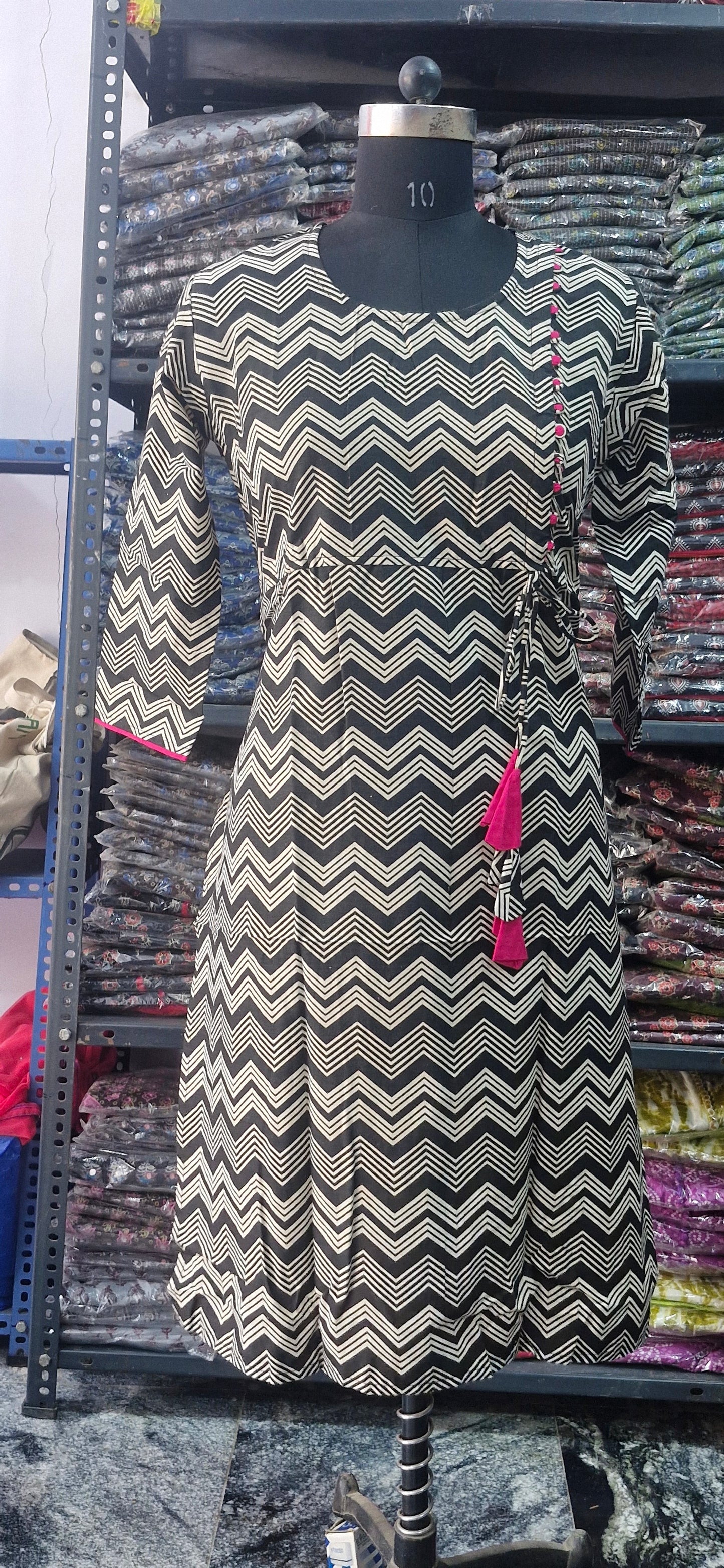 Black and white leharia kurta