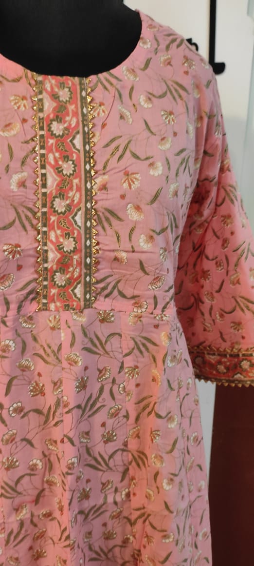 Peach Floral Zari Anarkali