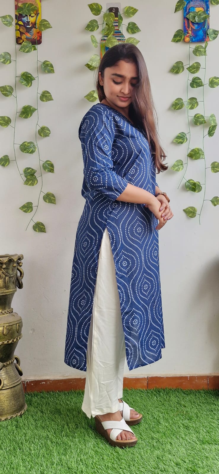 Indigo Bandhini mirror work kurta