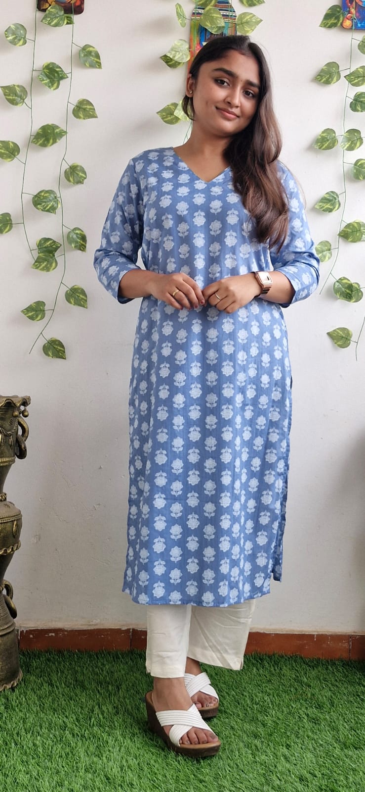Grey jaipuri floral