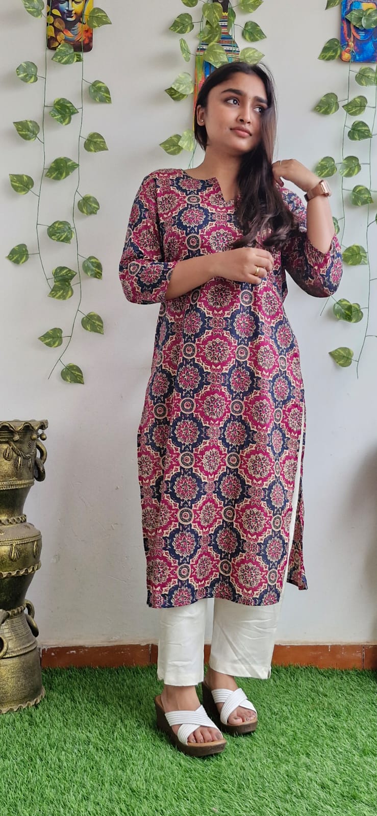 Magenta rangoli kurta