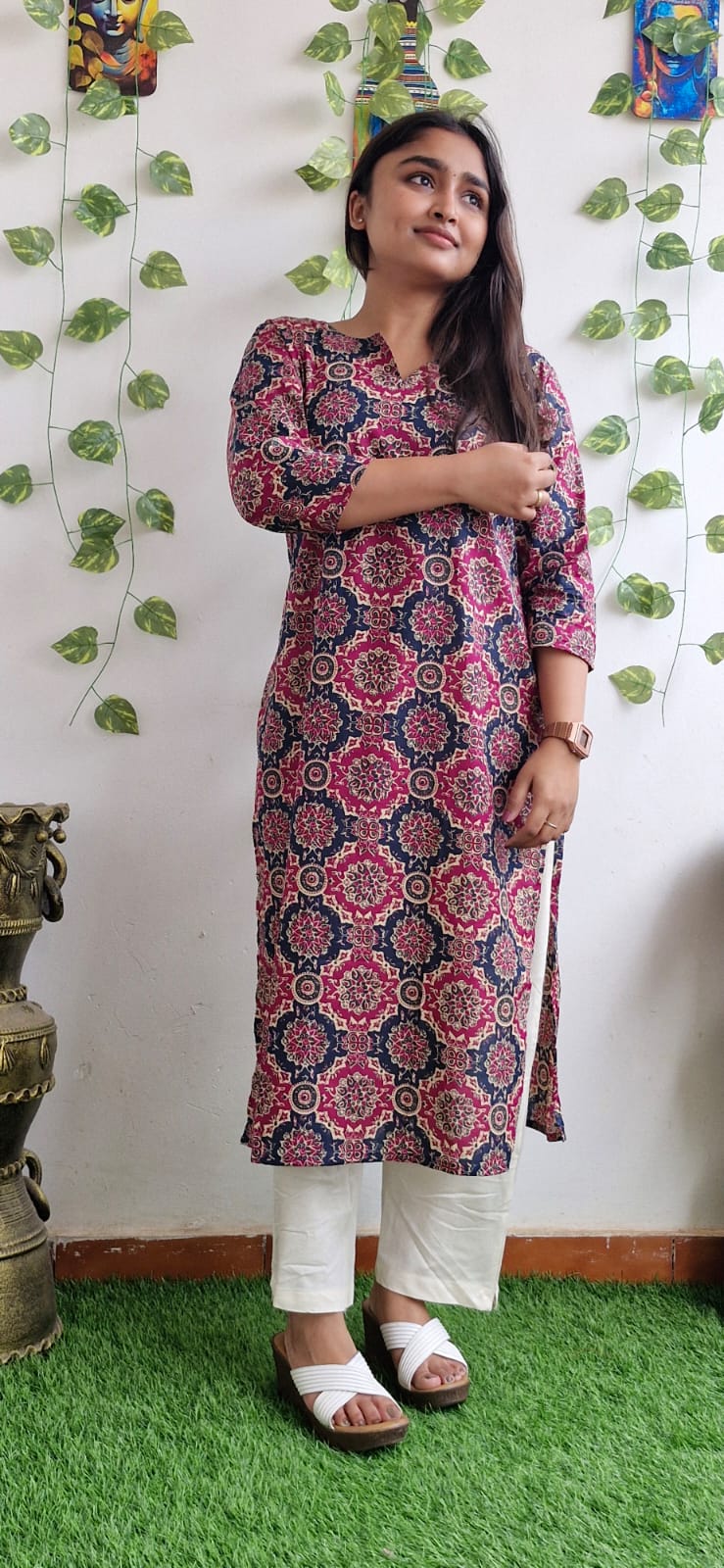 Magenta rangoli kurta