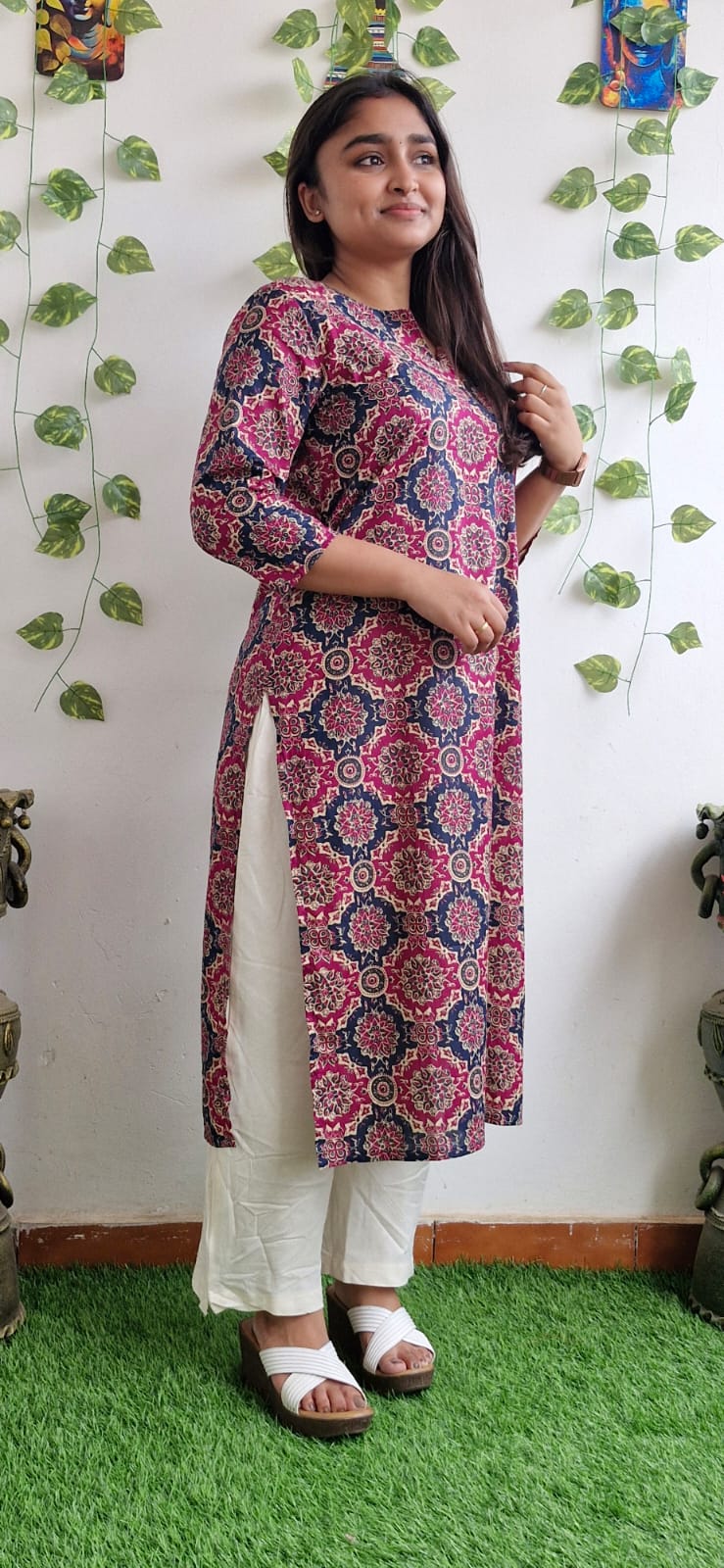 Magenta rangoli kurta