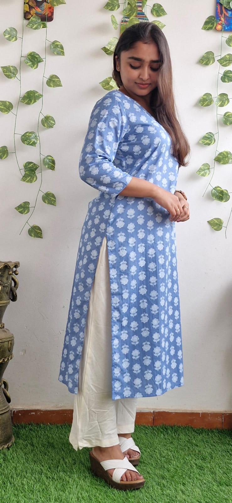Grey jaipuri floral