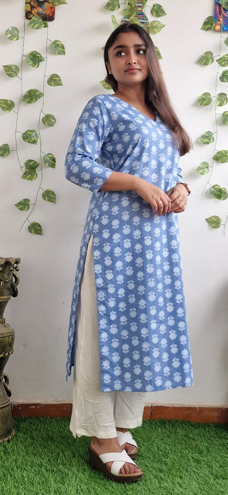 Grey jaipuri floral
