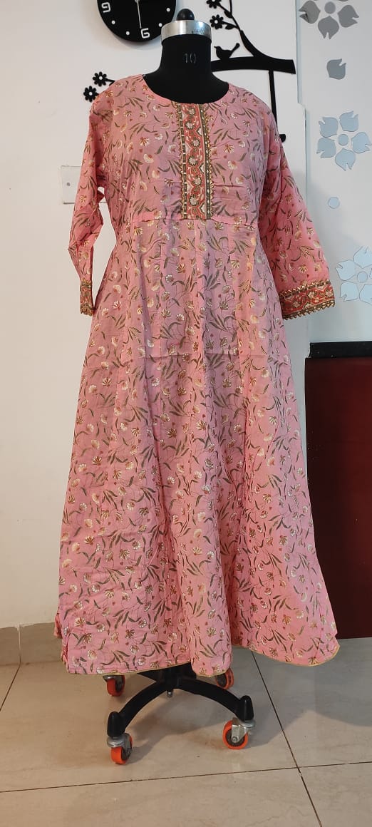 Peach Floral Zari Anarkali